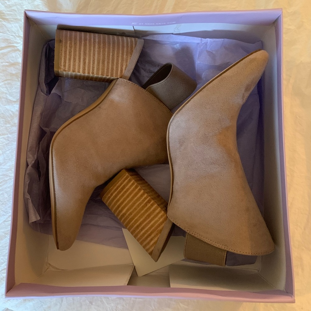 Madden Girl beige booties